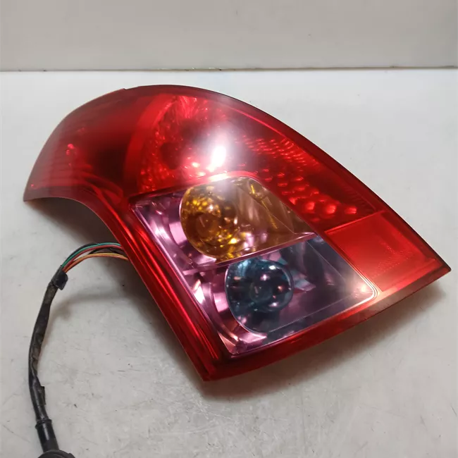 Fanale posteriore sinistro