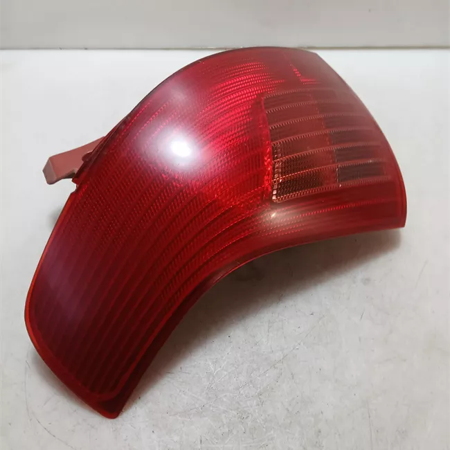 Fanale posteriore sinistro