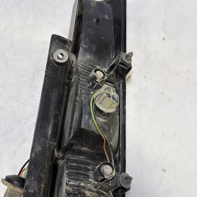 Fanale posteriore sinistro