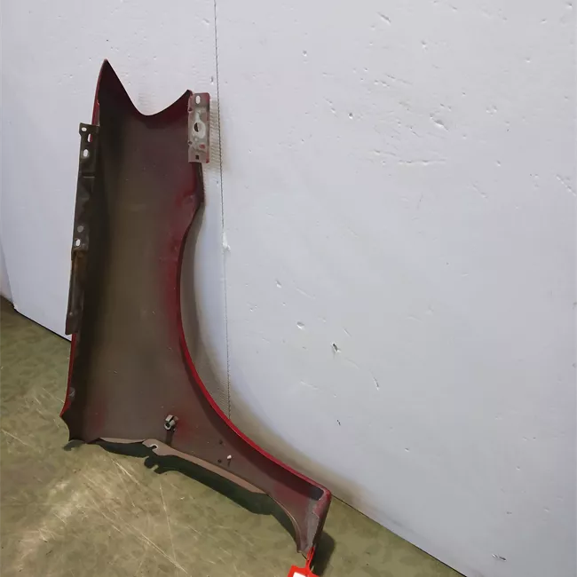 Parafango anteriore sinistro