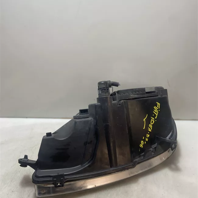 Proiettore destro Restyle 05/08, con Fendinebbia