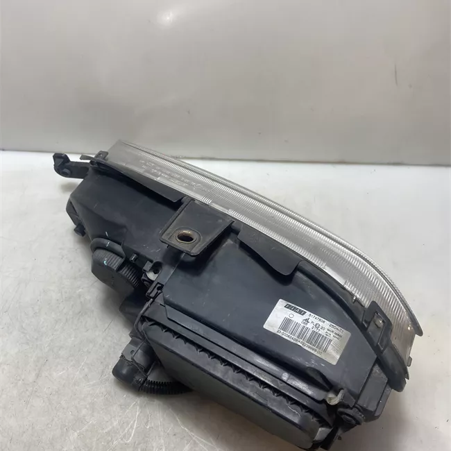 Proiettore destro con Fendinebbia