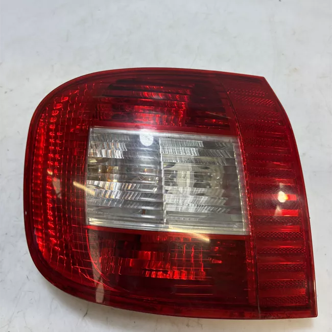 Fanale posteriore sinistro