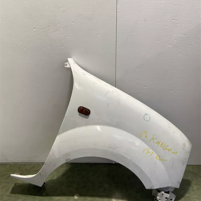 Parafango anteriore destro