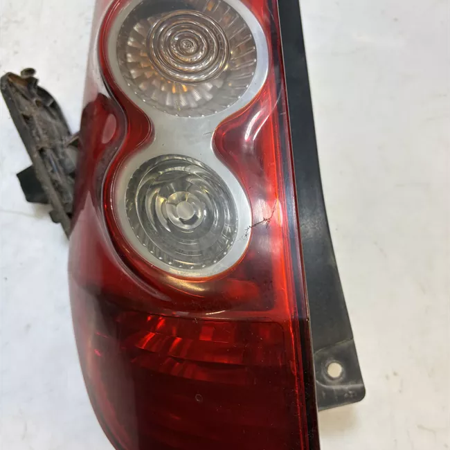 Fanale posteriore sinistro