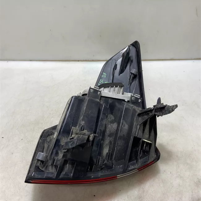 Fanale posteriore parte esterno destro