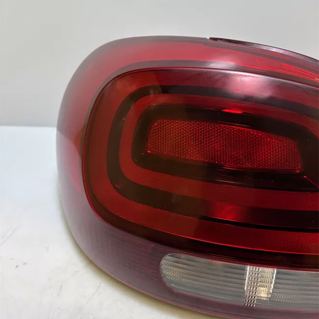 Fanale posteriore sinistro con 1 retromarcia