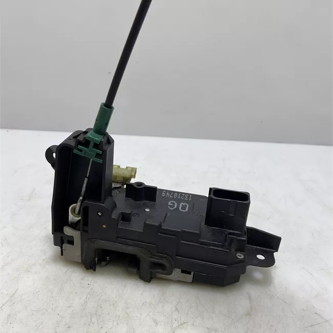 Serratura porta anteriore destra