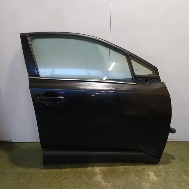 Porta anteriore destra