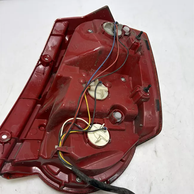 Fanale posteriore sinistro