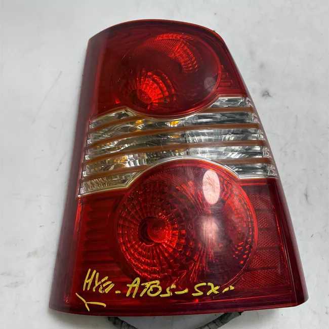 Fanale posteriore sinistro