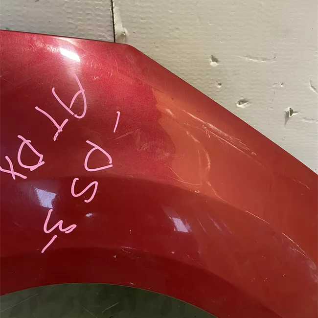 Parafango anteriore destro