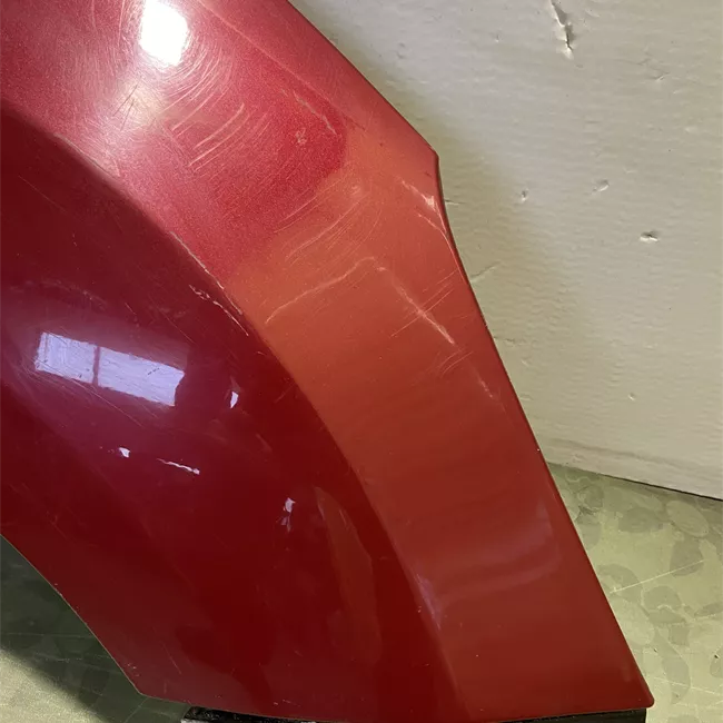 Parafango anteriore destro