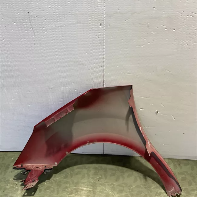 Parafango anteriore destro