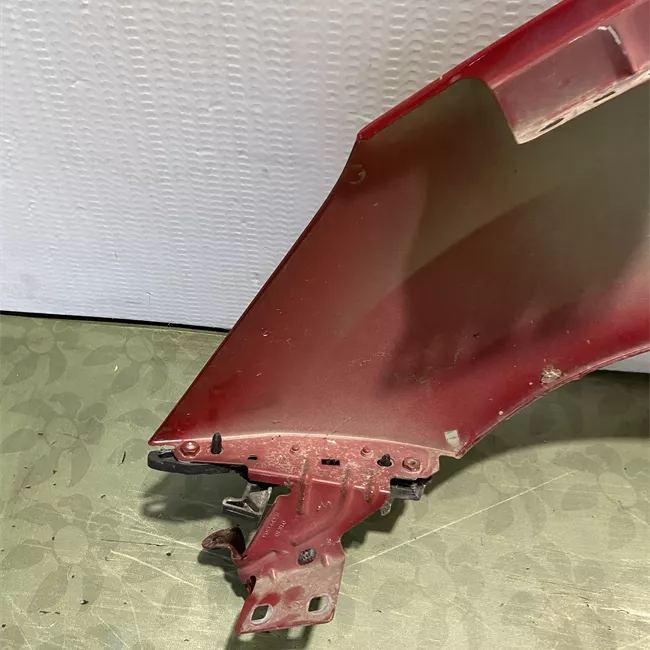 Parafango anteriore destro