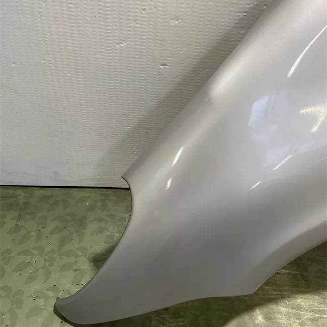 Parafango anteriore sinistro