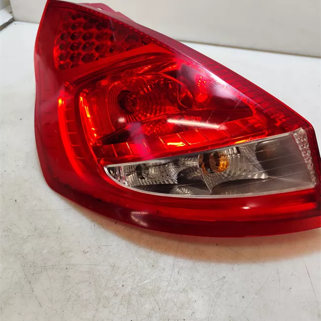 Fanale posteriore sinistro