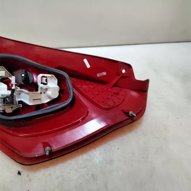 Fanale posteriore sinistro