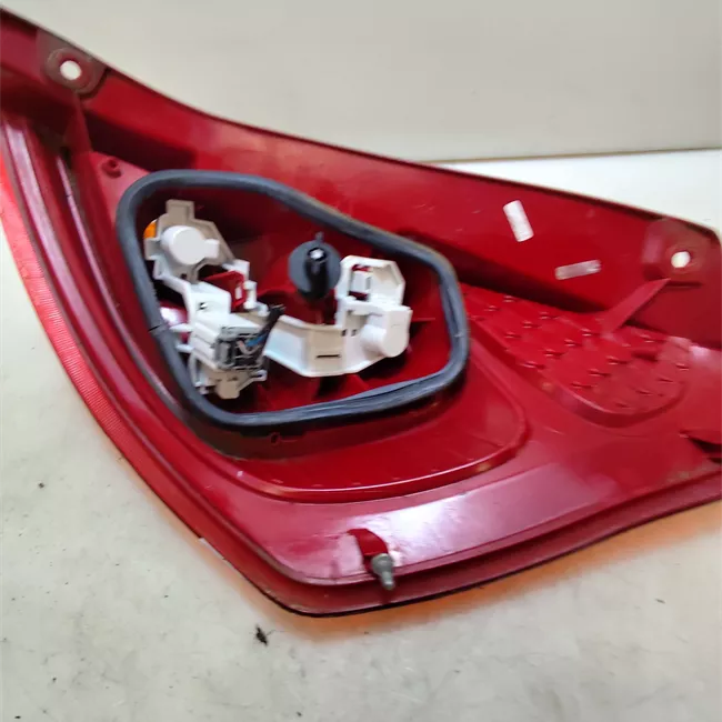 Fanale posteriore sinistro