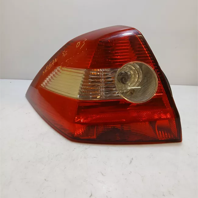 Fanale posteriore sinistro