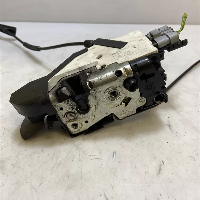 Serratura porta anteriore sinistra