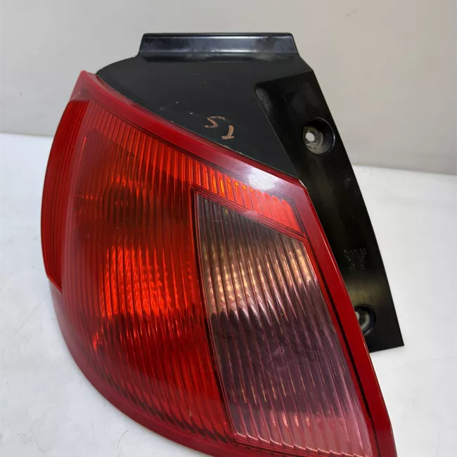 Fanale posteriore parte esterno sinistro