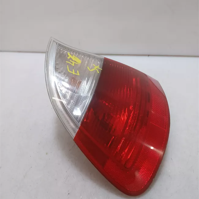 Fanale posteriore parte esterno sinistro Indicatori Direzione Bianchi