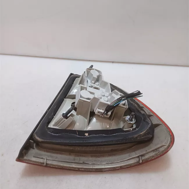 Fanale posteriore parte esterno sinistro Indicatori Direzione Bianchi