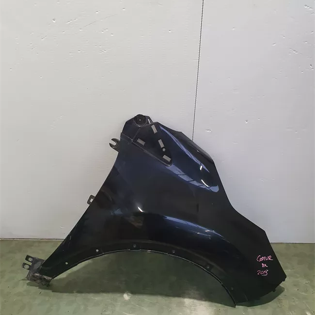 Parafango anteriore destro