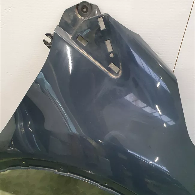 Parafango anteriore destro