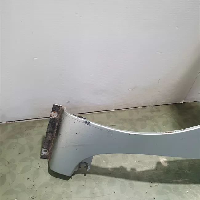 Parafango anteriore sinistro