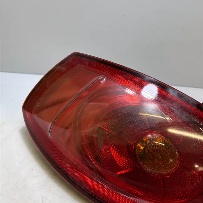 Fanale posteriore sinistro