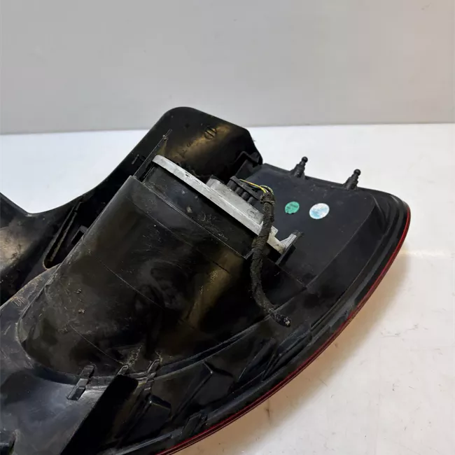 Fanale posteriore sinistro