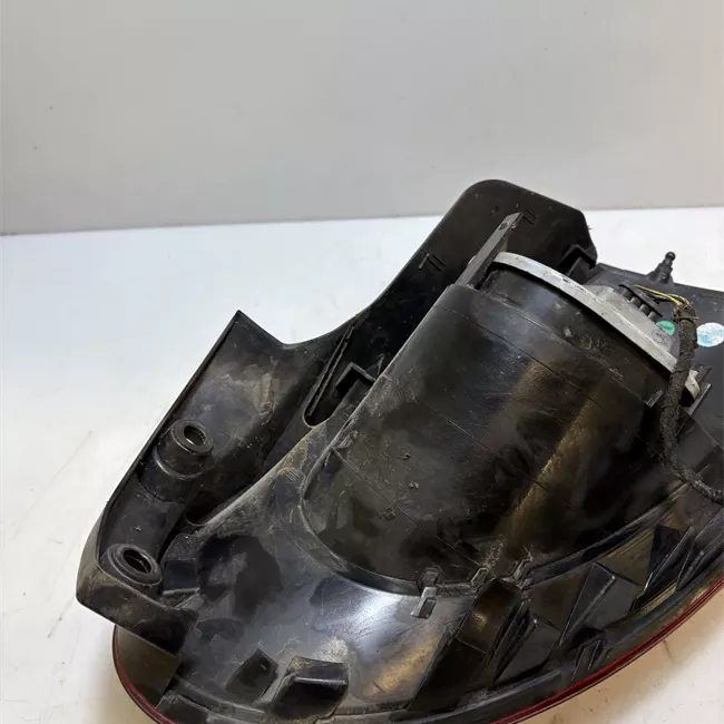 Fanale posteriore sinistro