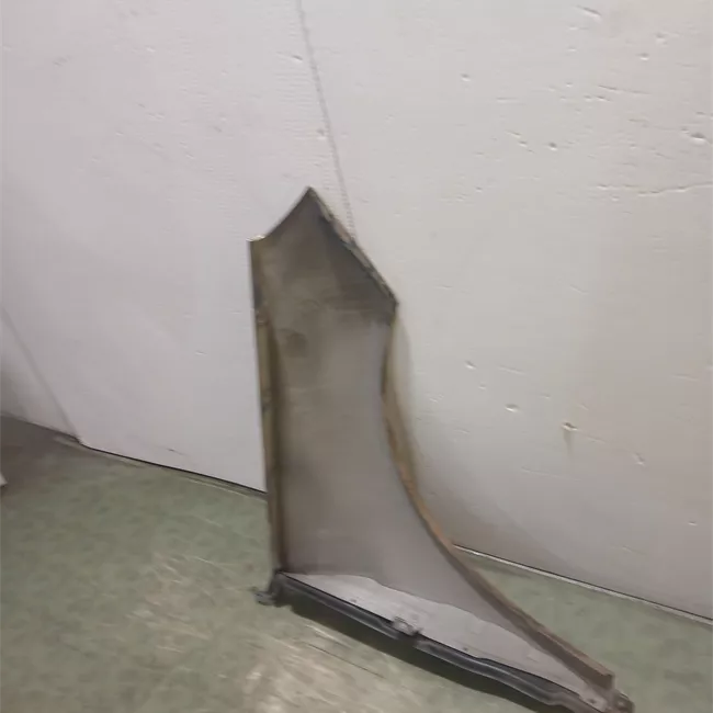 Parafango anteriore sinistro