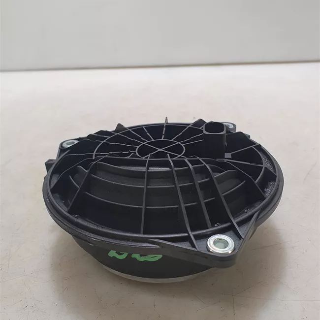 Maniglia portello posteriore con stemma cromo/nero