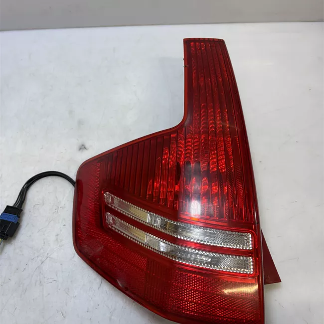 Fanale posteriore sinistro