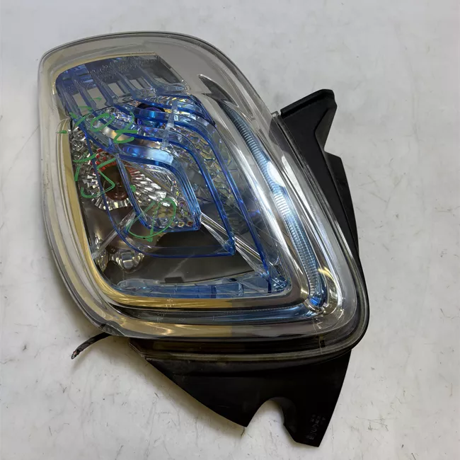 Fanale posteriore sinistro