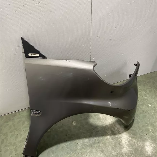 Parafango anteriore destro River silver