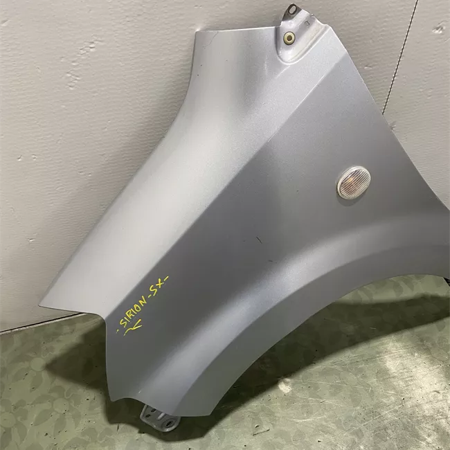 Parafango anteriore sinistro