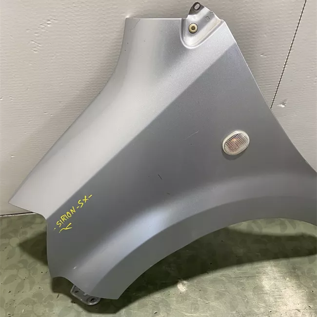 Parafango anteriore sinistro