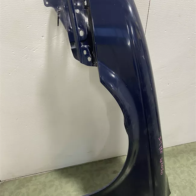 Parafango anteriore sinistro