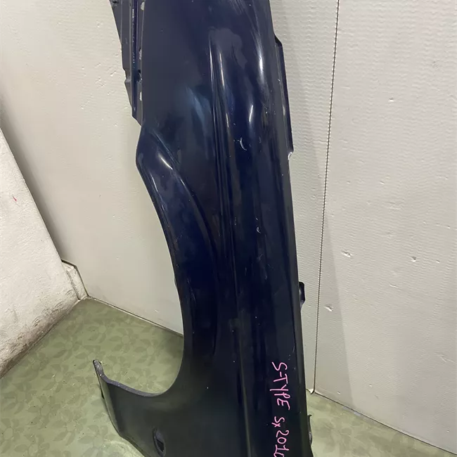 Parafango anteriore sinistro