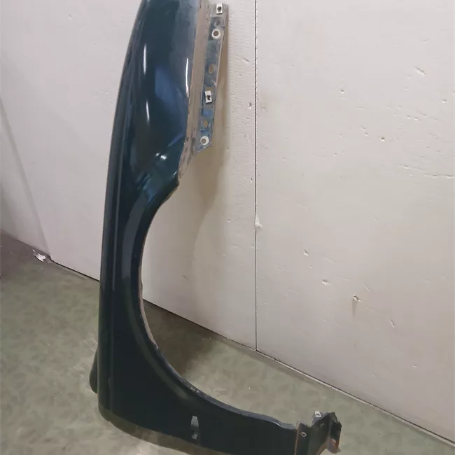 Parafango anteriore destro