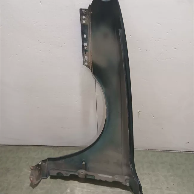 Parafango anteriore destro