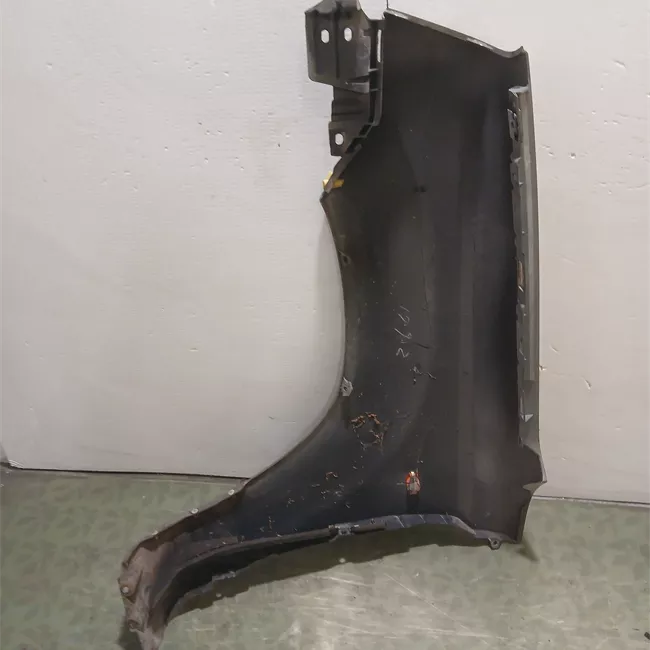 Parafango anteriore destro 09/03>10/05 <