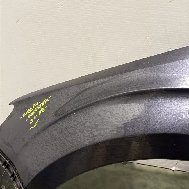 Parafango anteriore sinistro