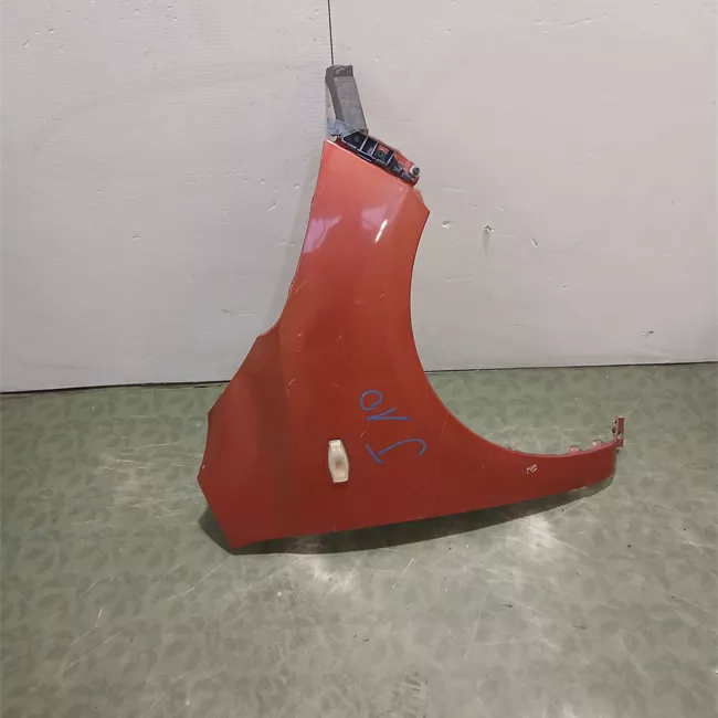 Parafango anteriore destro