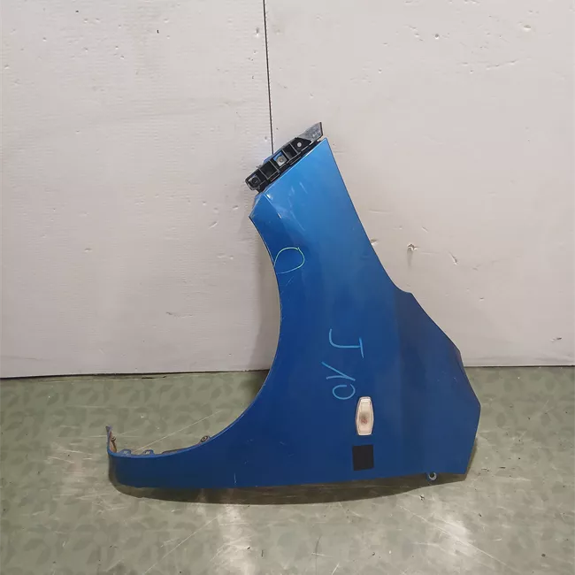 Parafango anteriore sinistro