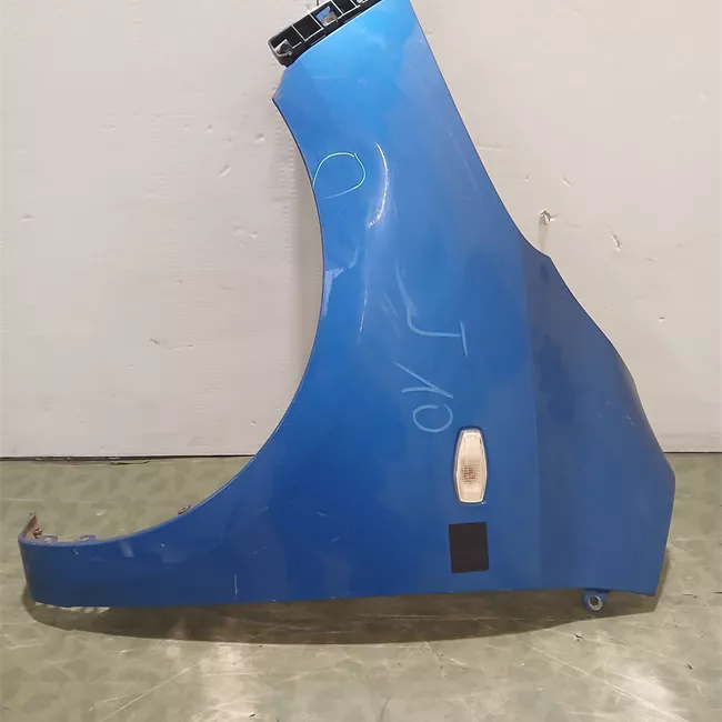 Parafango anteriore sinistro